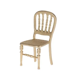 Goldener Stuhl von Maileg für die Mäuse.